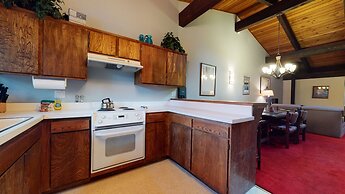 Mammoth Estates Condo - Near Village at Mammoth & Pet Friendly by RedA