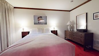 Mammoth Estates Condo - Near Village at Mammoth & Pet Friendly by RedA
