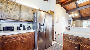 Mammoth Estates Condo - Near Village at Mammoth & Pet Friendly by RedA