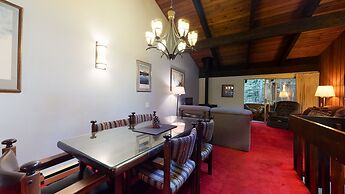 Mammoth Estates Condo - Near Village at Mammoth & Pet Friendly by RedA