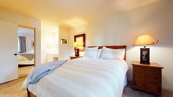 Mammoth Estates Condo - Near Village at Mammoth & Pet Friendly by RedA