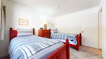 Mammoth Estates Condo - Near Village at Mammoth & Pet Friendly by RedA