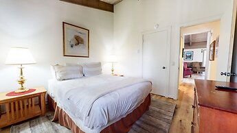 Mammoth Estates Condo - Near Village at Mammoth & Pet Friendly by RedA