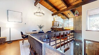 Mammoth Estates Condo - Near Village at Mammoth & Pet Friendly by RedA