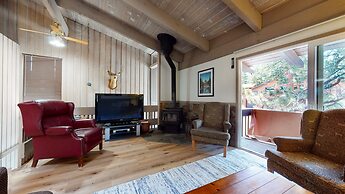 Mammoth Estates Condo - Near Village at Mammoth & Pet Friendly by RedA