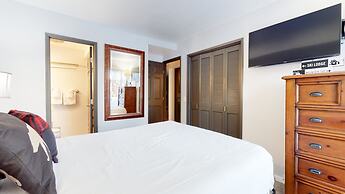 Mammoth Estates Condo - Free Parking & Pet Friendly