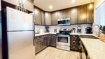 Mammoth Estates Condo - Free Parking & Pet Friendly