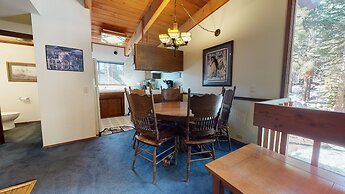 Mammoth Estates Condo - Free Parking & Pet Friendly