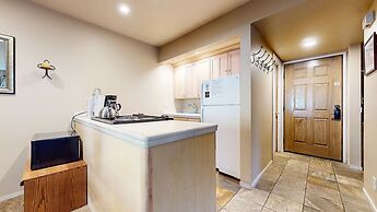 Mammoth Estates Condo - Free Parking & Pet Friendly