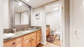 Mammoth Estates Condo - Free Parking & Pet Friendly