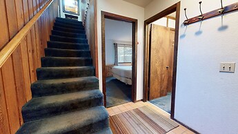 Mammoth Estates Condo - Free Parking & Pet Friendly