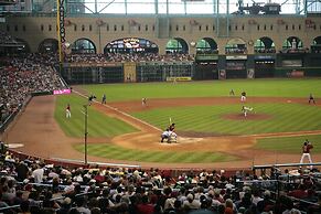 Holiday Inn Express Houston - Galleria Area by IHG