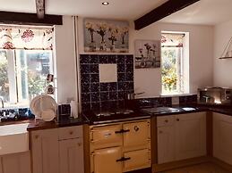 3 Bedroom Country Retreat - Dogs Welcome