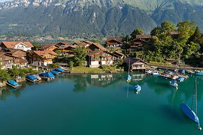 Lake Lodge Hostel
