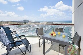 Deluxe 2 Bedroom Apartment in Herzylia