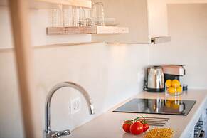 Klimata House - Private Hot Tub Pool & BBQ Villa