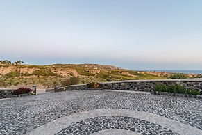 Klimata House - Private Hot Tub Pool & BBQ Villa