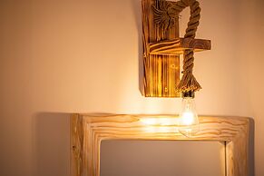 Klimata House - Private Hot Tub Pool & BBQ Villa