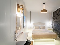 Klimata House - Private Hot Tub Pool & BBQ Villa