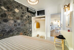 Klimata House - Private Hot Tub Pool & BBQ Villa