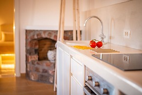 Klimata House - Private Hot Tub Pool & BBQ Villa