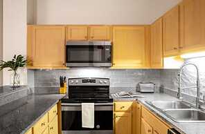 2BR 2BA In The Block by CozySuites