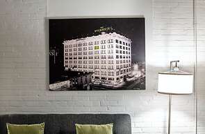 BOLD 2BR/2BA In The Block Apartment by CozySuites