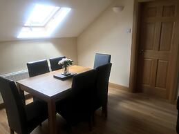 Dungannon 2 Bed Bungalow - Sleeps 5 - Pet Friendly