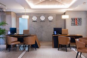 HARRIS Suites Puri Mansion Jakarta