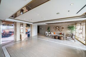 HARRIS Suites Puri Mansion Jakarta