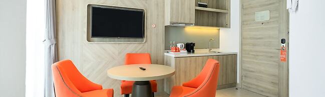 HARRIS Suites Puri Mansion Jakarta