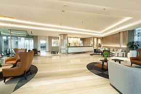 HARRIS Suites Puri Mansion Jakarta