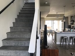 Classy Townhome near Old Town, Breweries, & River!