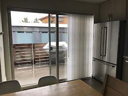 Classy Townhome near Old Town, Breweries, & River!