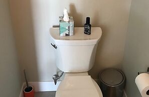 Classy Townhome near Old Town, Breweries, & River!