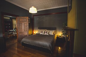 William Arnott Boutique Hotel