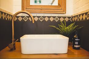 William Arnott Boutique Hotel