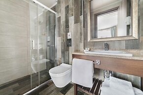 Castle Franco Suites