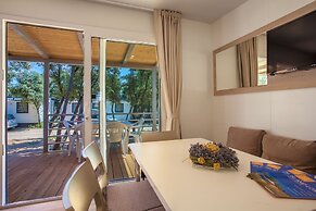 Mobile Homes Delta at Campsite Lopari