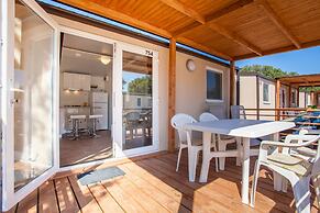 Mobile Homes Delta at Campsite Lopari