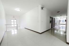 OYO 75351 Na Jinthanakan