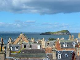 Forthview - Traditional 2 Bedroom Apartment