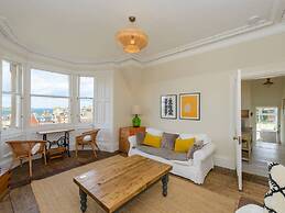 Forthview - Traditional 2 Bedroom Apartment