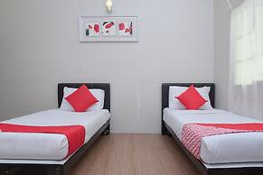 OYO 90080 Kay Inn Kerteh
