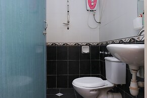 OYO 90080 Kay Inn Kerteh