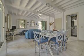 Ouzo Traditional House with private pool