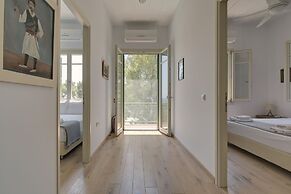 Ouzo Traditional House with private pool