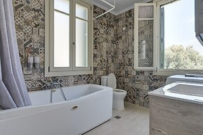 Ouzo Traditional House with private pool