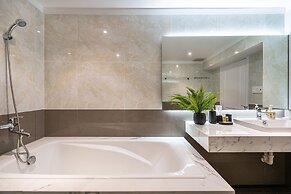 Stephen Luxury Apartments