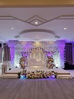 Paradise by CaLia Tarakan